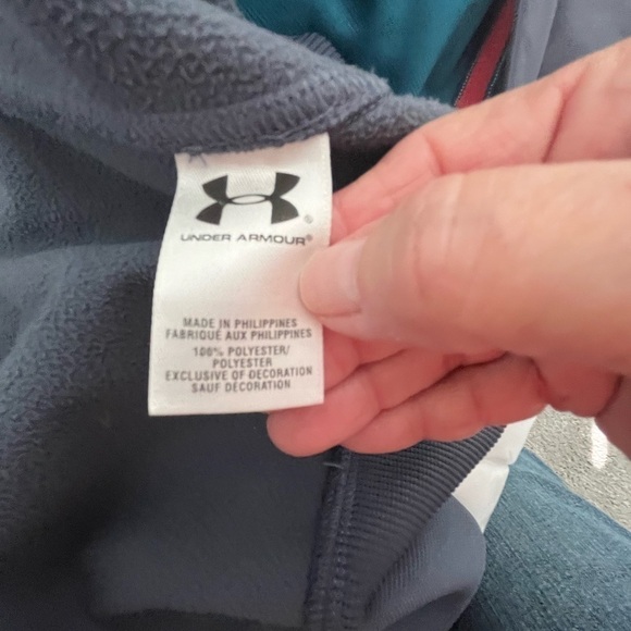 Under Armor MTN Jacket Size XL. EUC. - Picture 7 of 8